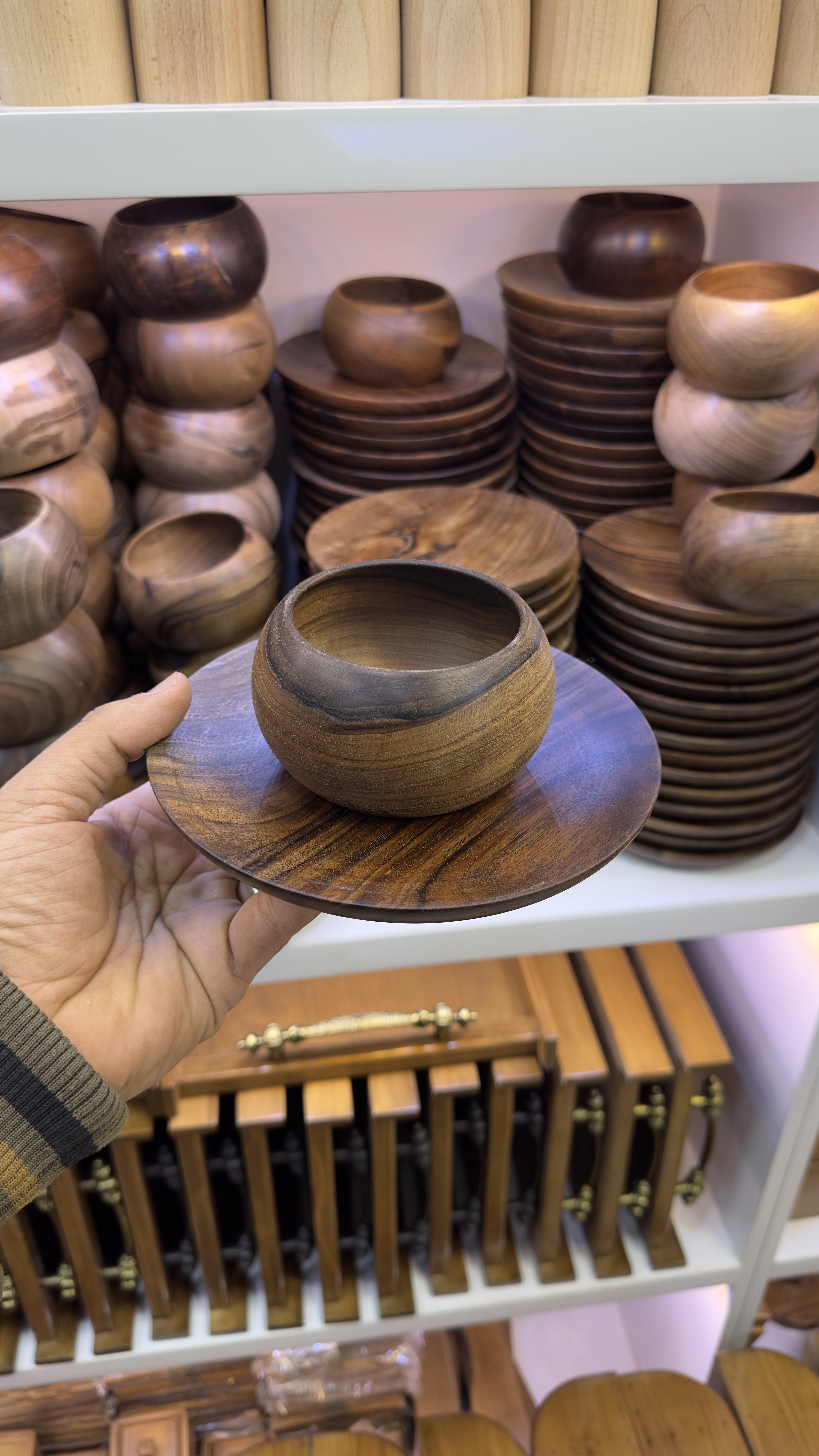پیاله آجیل گردو خمره ای